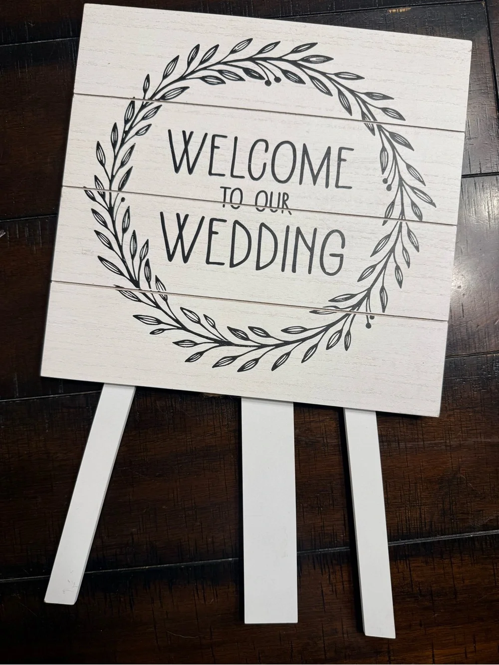Nielson Bainbridge White Wooden 'Welcome to Our Wedding' Sign with Wreath